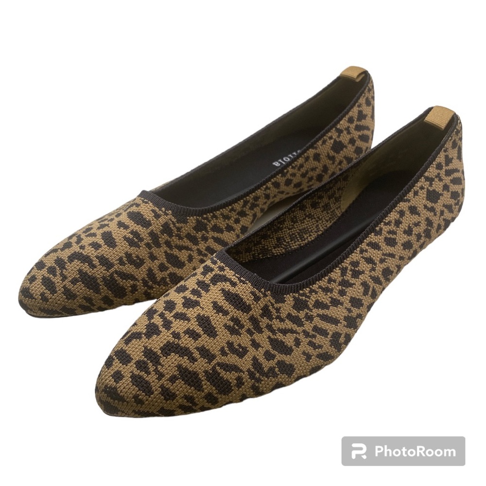 Cheetah print fabric flats NEW
